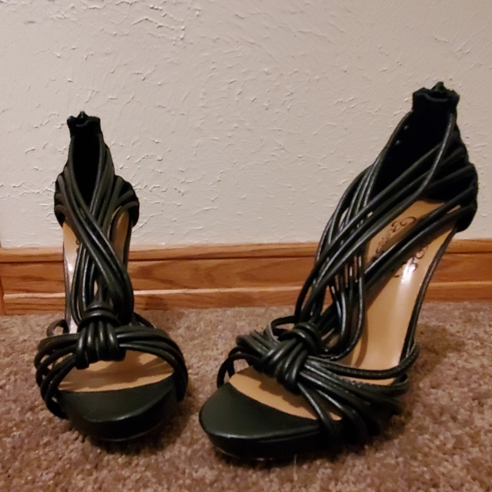 N.Y.L.A. Heels
